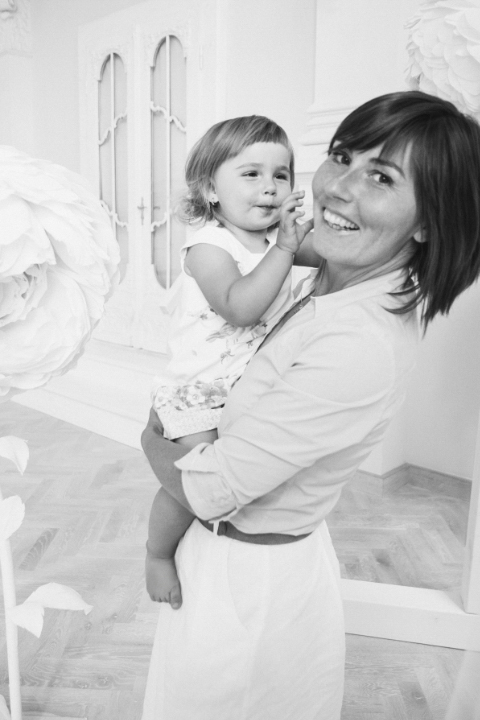 Ateliérové rodinné černobílé foto