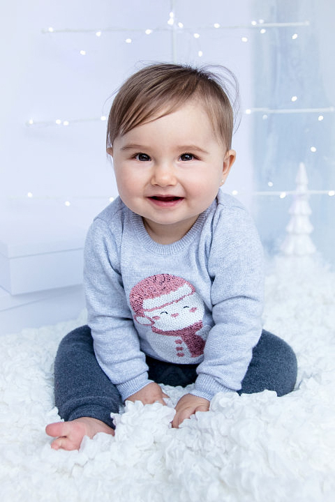 Dětská portrétní fotografie ve vánoční náladě